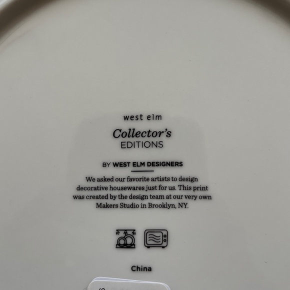 NWT WEST ELM DECORATIVE HERE IS TO YOU AND YOURS BLUE AND WHITE COLLECTORS PLATE - Picture 2 of 4